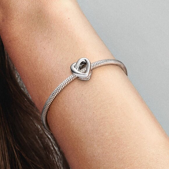 Pandora Knotted Heart Charm - Picture 5 of 6